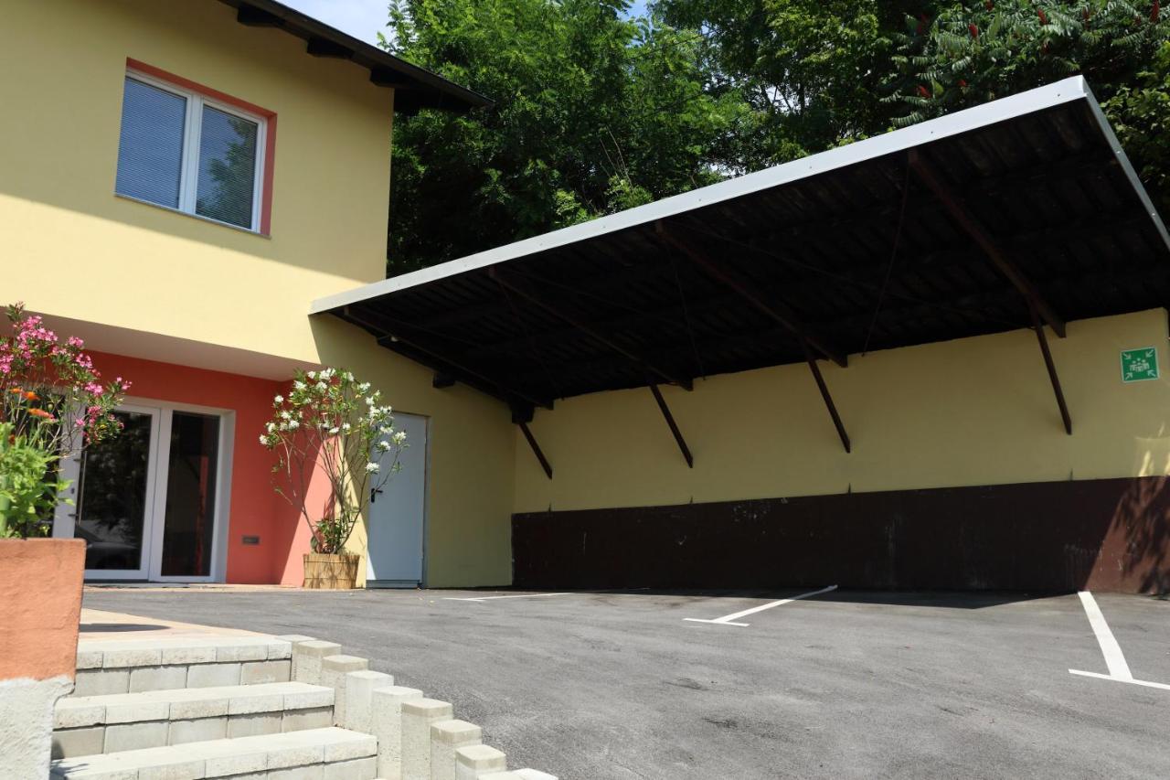 프루이 Sobe Grabar B&B 외부 사진